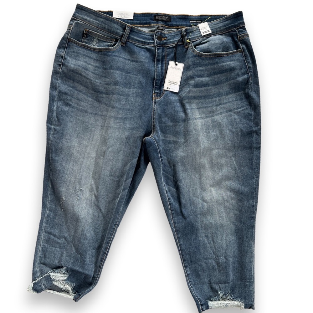 Judy Blue Mid Rise Boyfriend Capri Fit Distressed Hem Jeans Size 22W